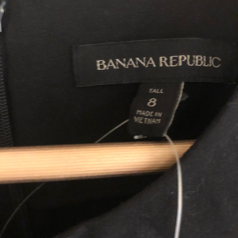 SALE! Banana Republic LBD size 8 TALL! - Picture 4 of 5
